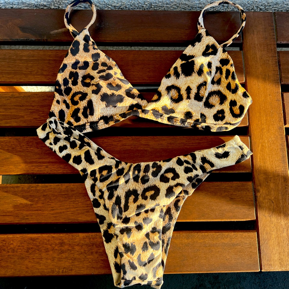Brazilian Leopard Print 2 set Bikini - Size M
